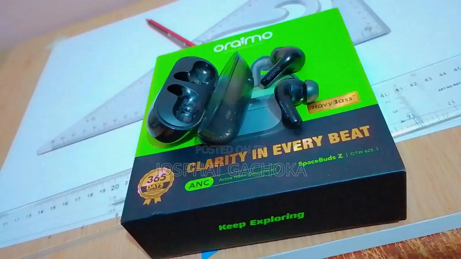 Oraimo SpaceBuds Z (OTW-625) ANC: Like New ( 2 Weeks Used)