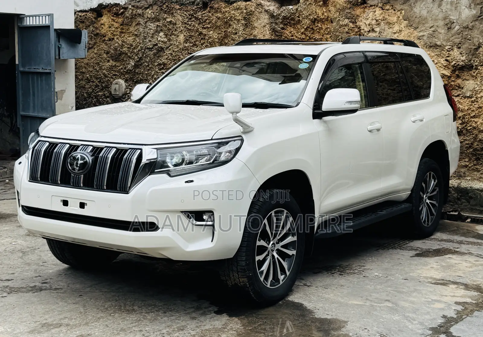 Toyota Land Cruiser Prado 2021 White