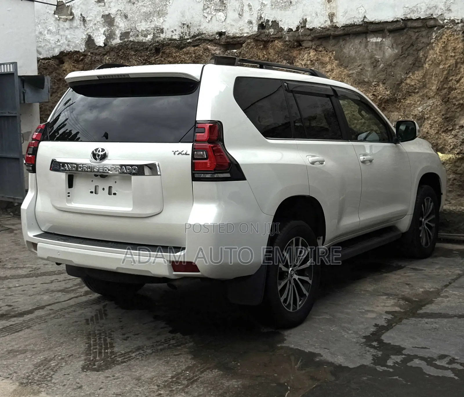 Toyota Land Cruiser Prado 2021 White