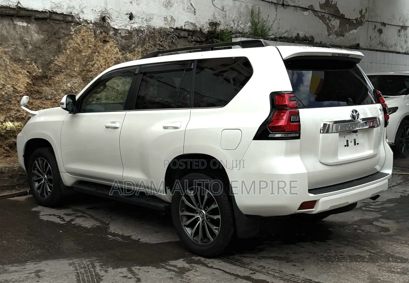 Toyota Land Cruiser Prado 2021 White