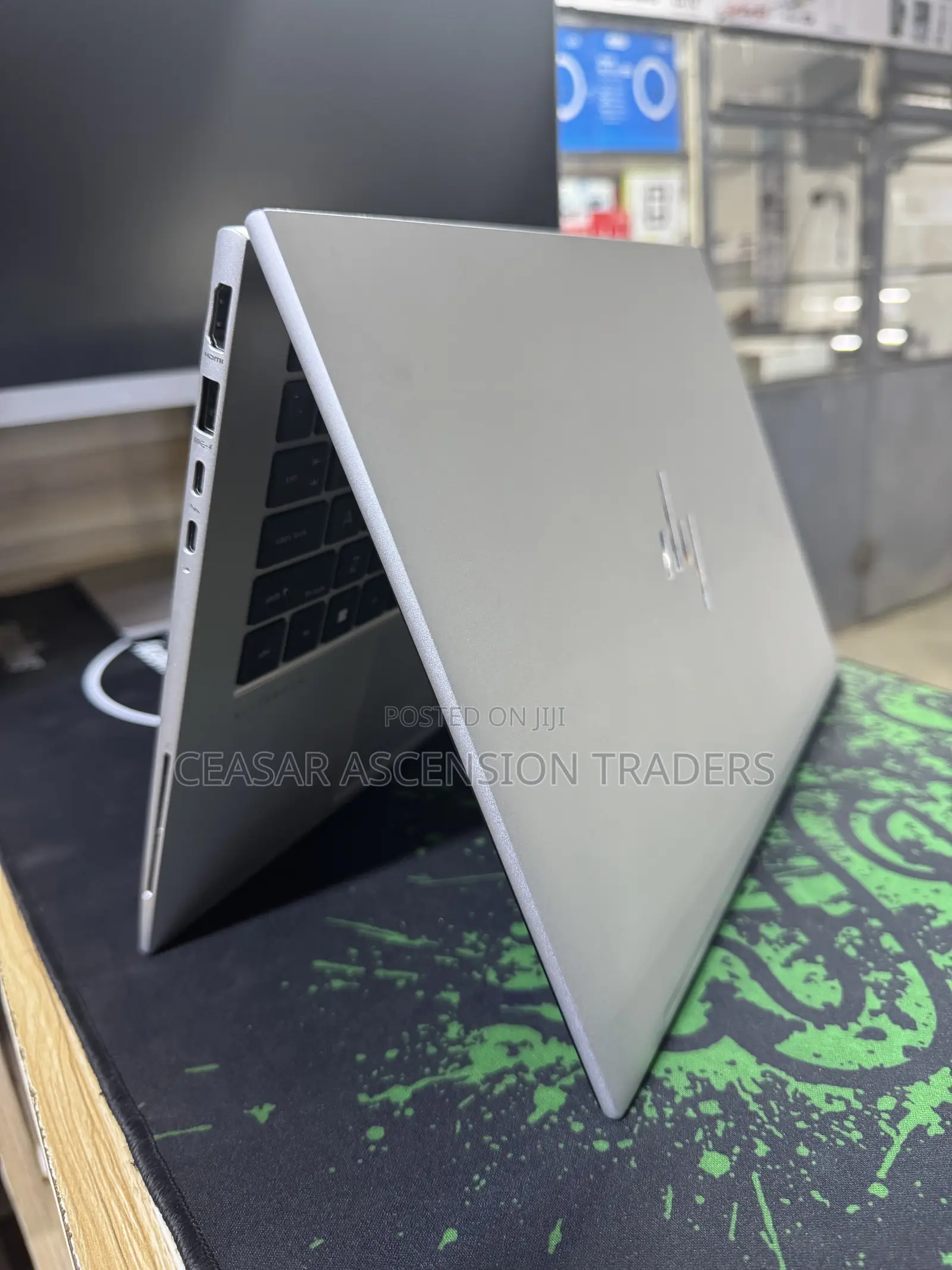 Laptop HP EliteBook 840 G10 16GB Intel Core i7 SSD 512GB