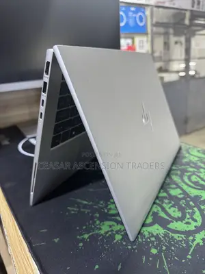 Laptop HP EliteBook 840 G10 16GB Intel Core i7 SSD 512GB