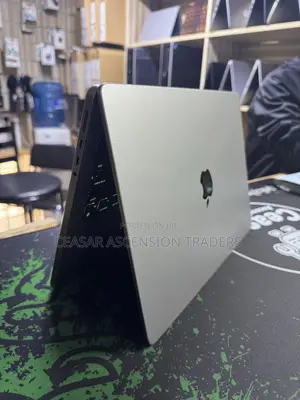 Laptop Apple MacBook Pro 2021 M1 16GB Apple M1 Pro SSD 512GB