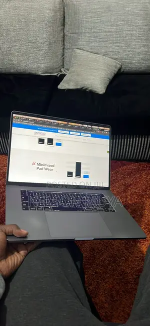 Laptop Apple MacBook Pro 2019 16GB Intel Core i9 SSD 1T