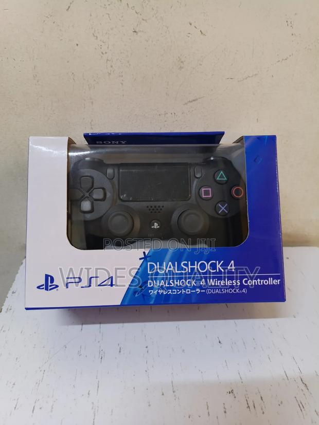 Sony DualShock 4 Wireless Controllers/ PS4 Wireless Controller - thumbnail 2