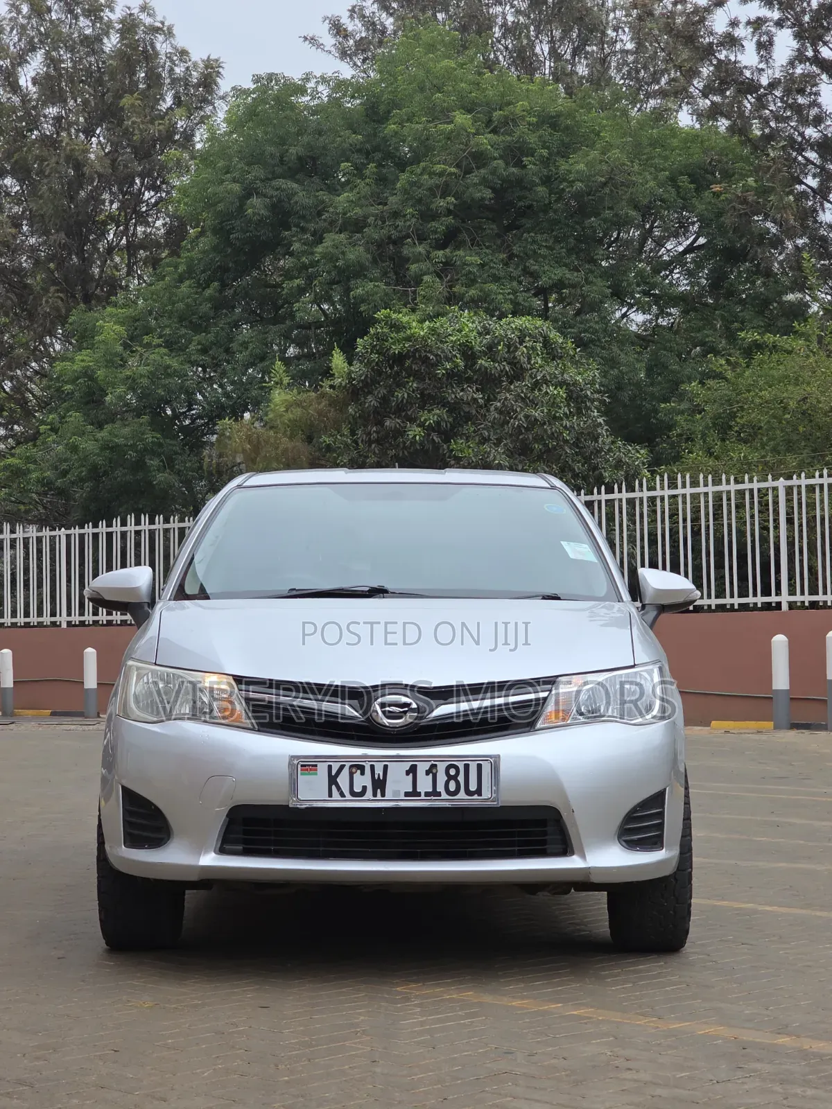 Toyota Corolla Fielder 2012 Silver
