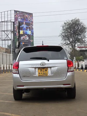 Toyota Corolla Fielder 2012 Silver
