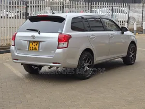 Toyota Corolla Fielder 2012 Silver