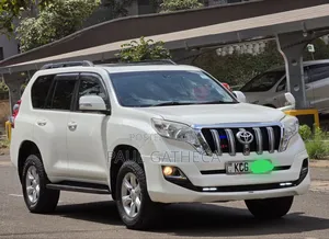 Toyota Land Cruiser Prado 2010 White