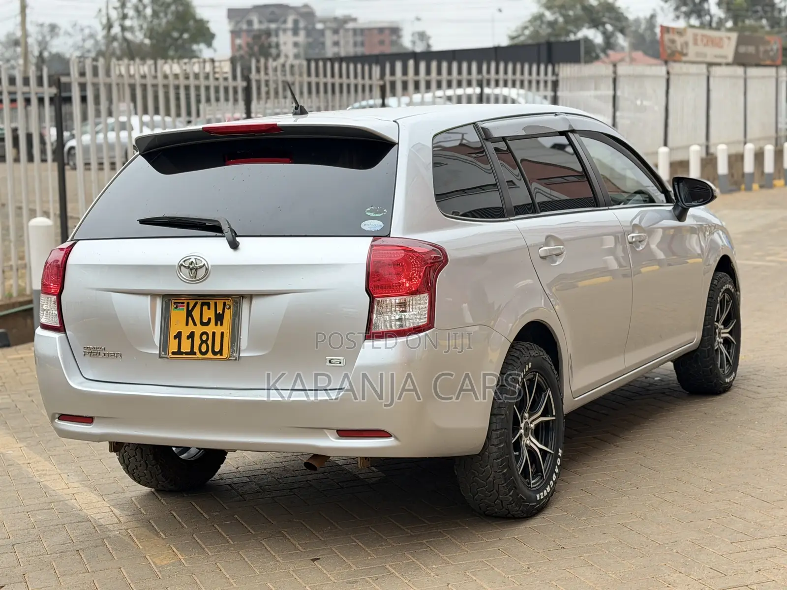 Toyota Corolla Fielder 1.5 Petrol FWD 2014 Silver