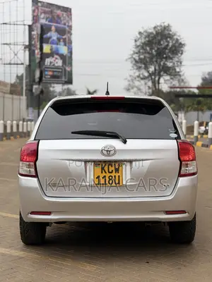 Toyota Corolla Fielder 1.5 Petrol FWD 2014 Silver