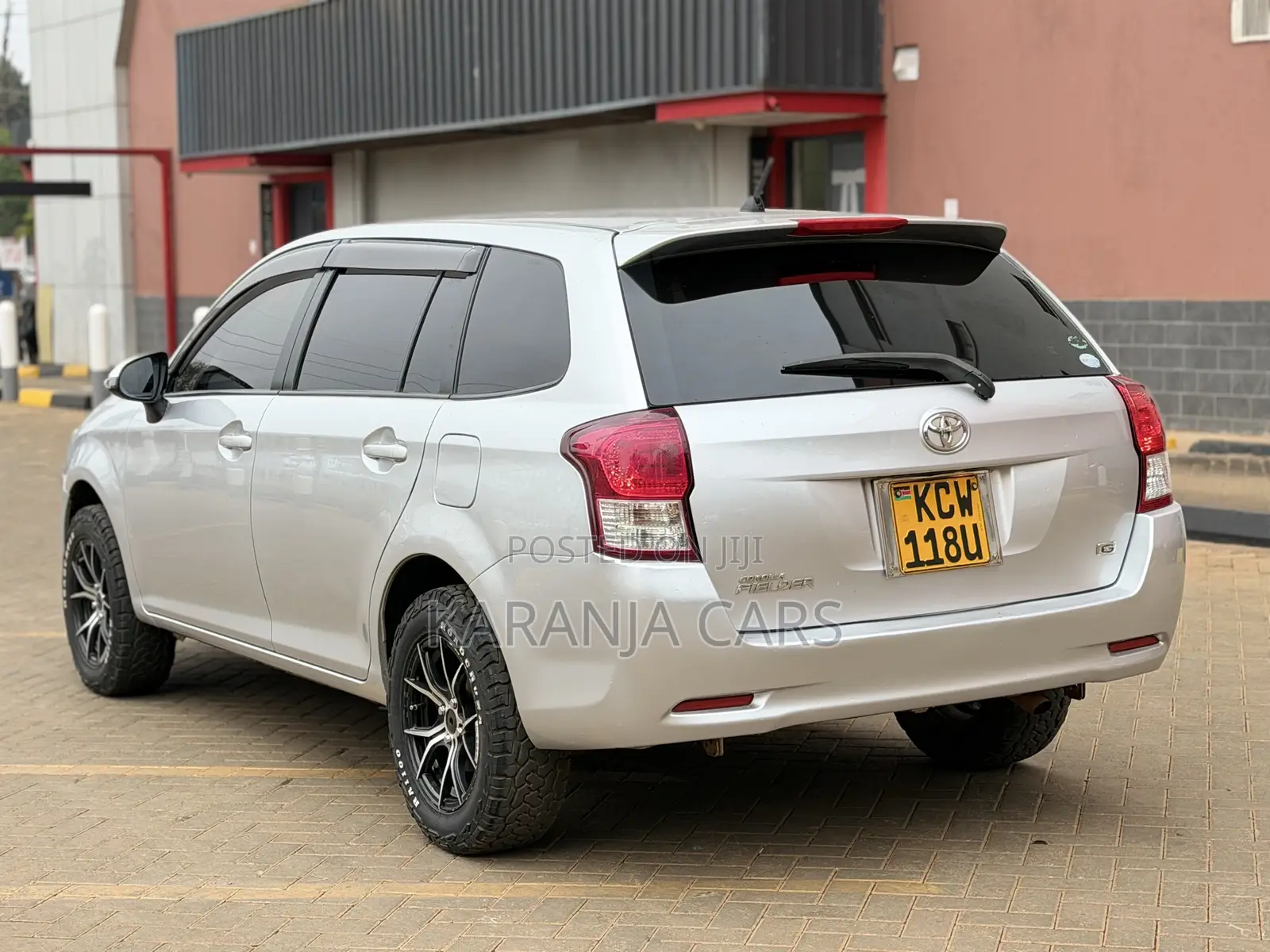 Toyota Corolla Fielder 1.5 Petrol FWD 2014 Silver
