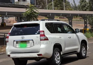 Toyota Land Cruiser Prado 2010 White