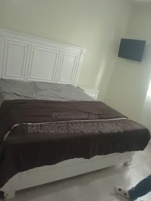 5X6 Wooden Bed