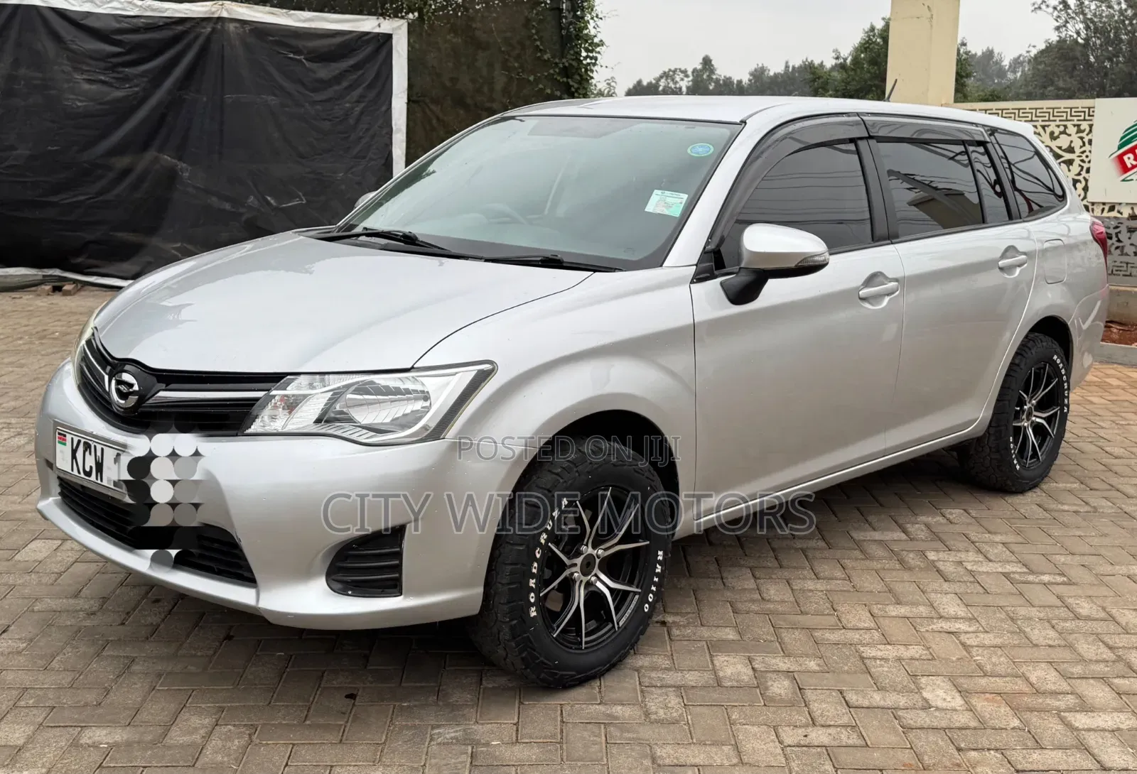 Toyota Corolla Fielder 1.5 Petrol AWD 2014 Silver