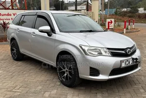 Toyota Corolla Fielder 1.5 Petrol AWD 2014 Silver