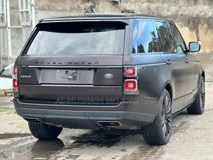 Land Rover Range Rover Vogue 2019 Red