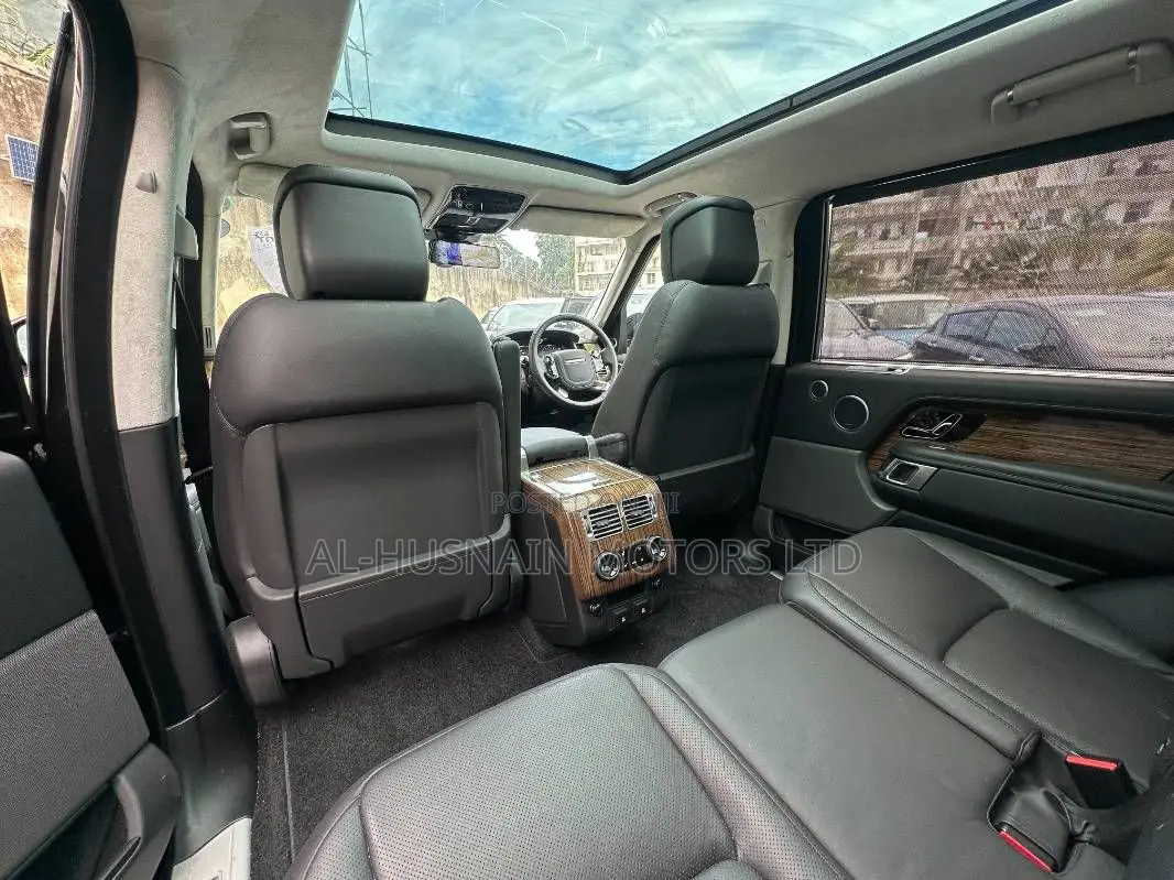 Land Rover Range Rover Vogue 2019 Red