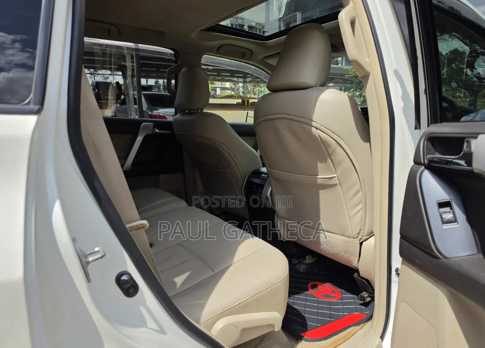Toyota Land Cruiser Prado 2010 White