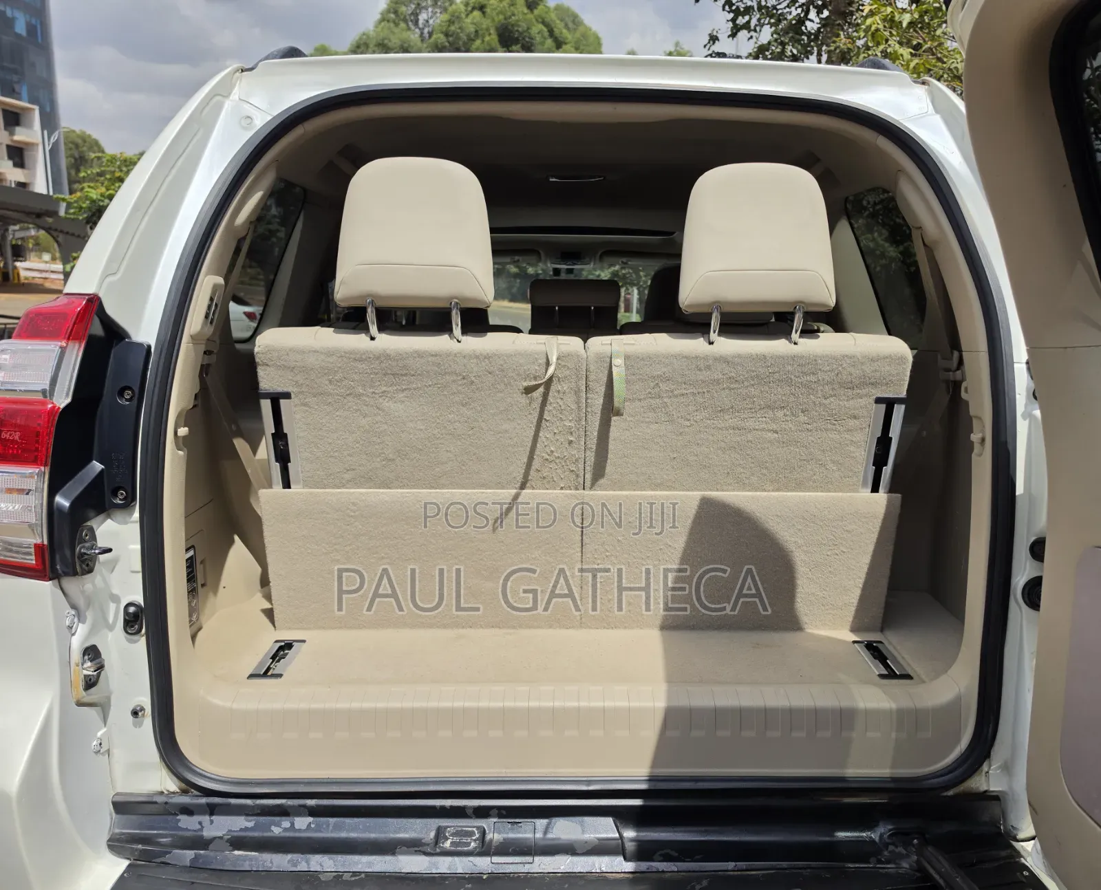 Toyota Land Cruiser Prado 2010 White