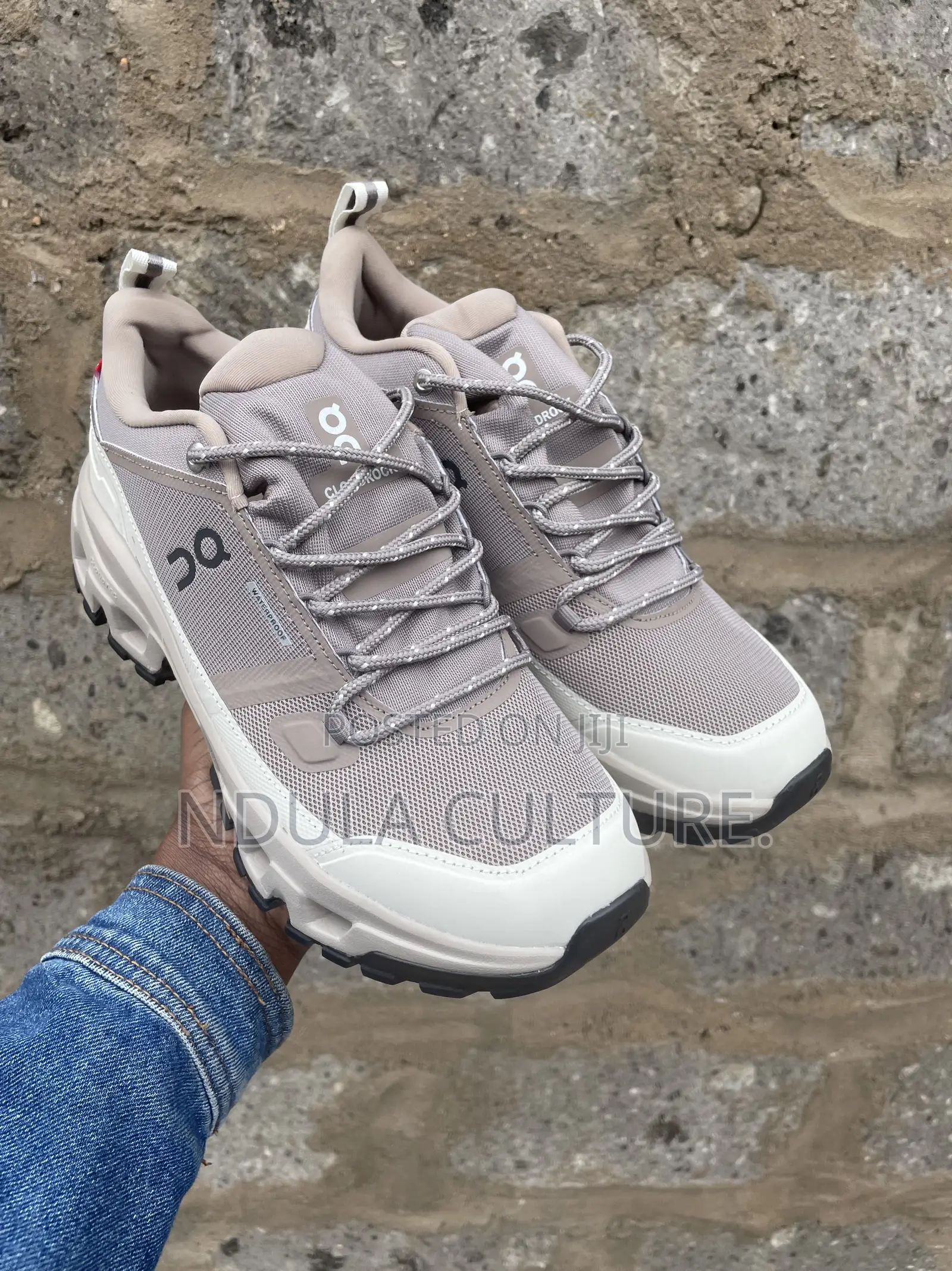 Qc on Cloud Shoe Swissmade
