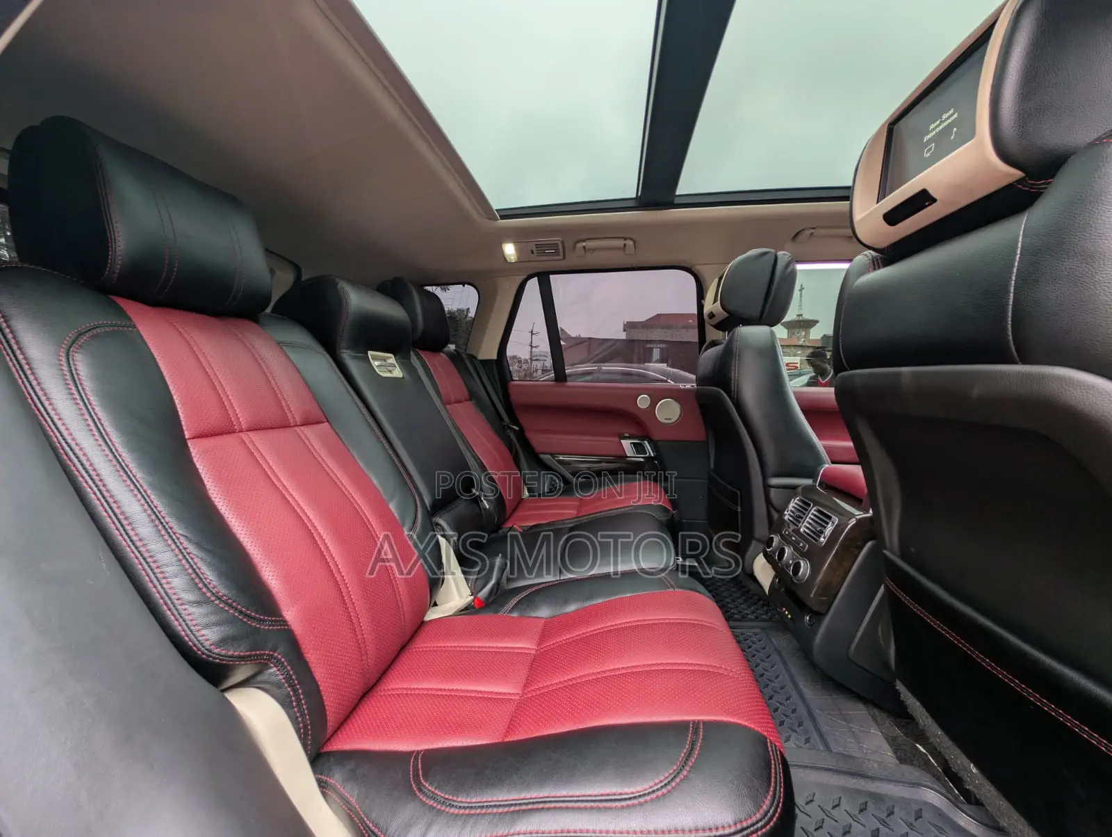 Land Rover Range Rover Vogue 2016 Black