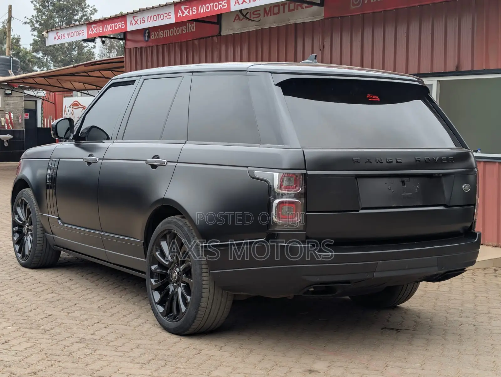 Land Rover Range Rover Vogue 2016 Black