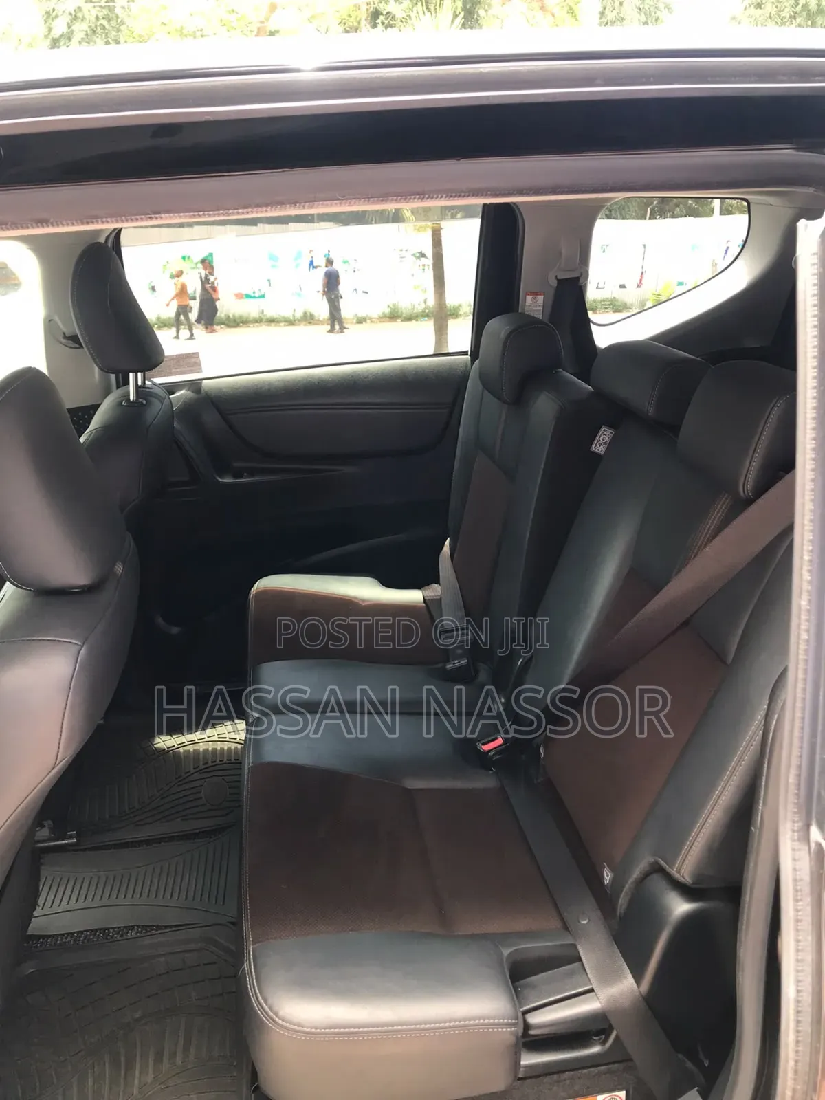 Toyota Sienta 2019 Brown