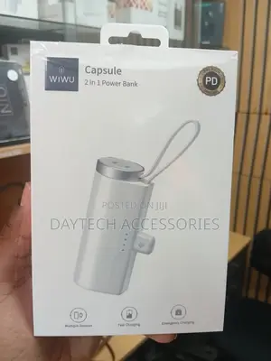 WiWU Wi-W026 2-in-1 Capsule 5000mAh USB-C Power Bank (USB-C) - White