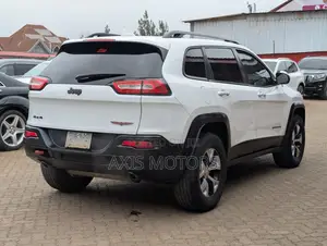 Jeep Cherokee 2015 White