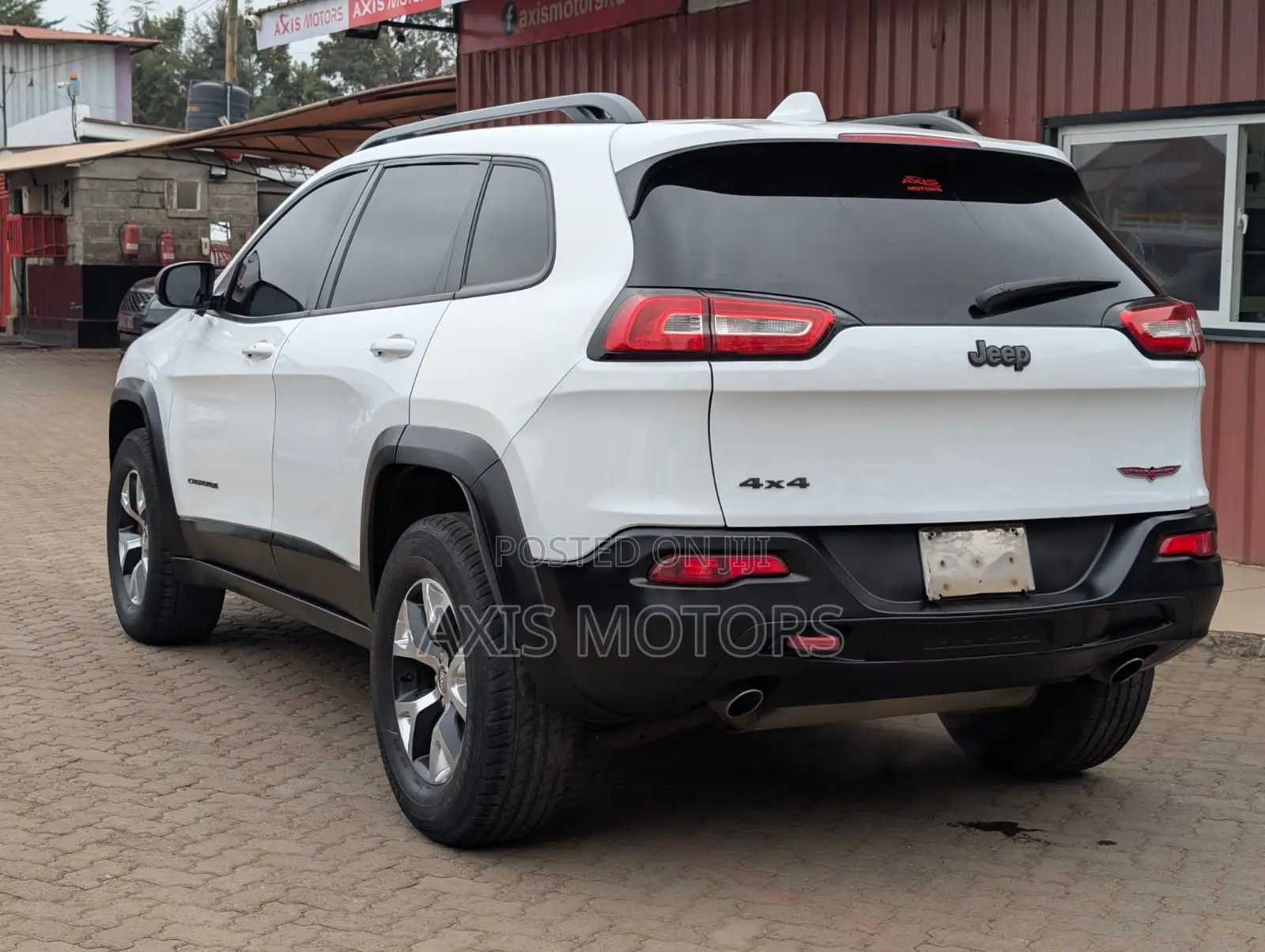Jeep Cherokee 2015 White