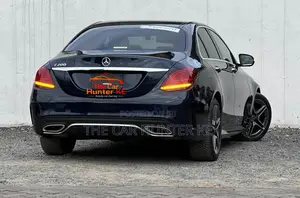 Mercedes-Benz C200 2019 Blue