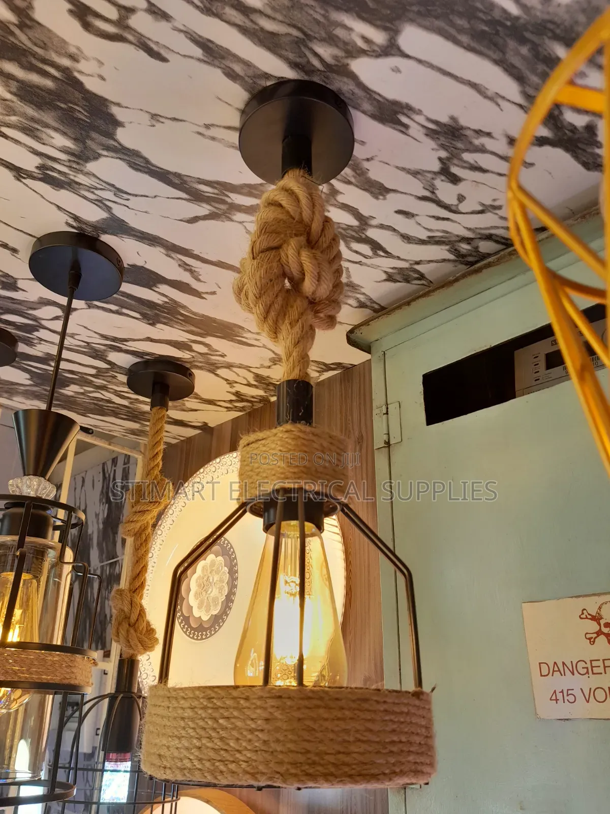 Hemp Rope Black Metal Pendant Light