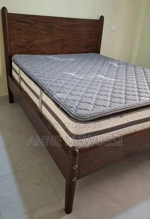 5'6 Solid Mahogany Bed