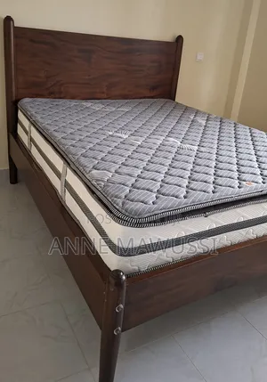 5'6 Solid Mahogany Bed