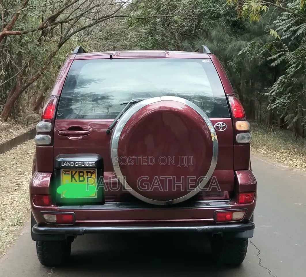 Toyota Land Cruiser Prado 2005 Maroon