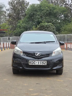 Toyota Vitz 2013 Black