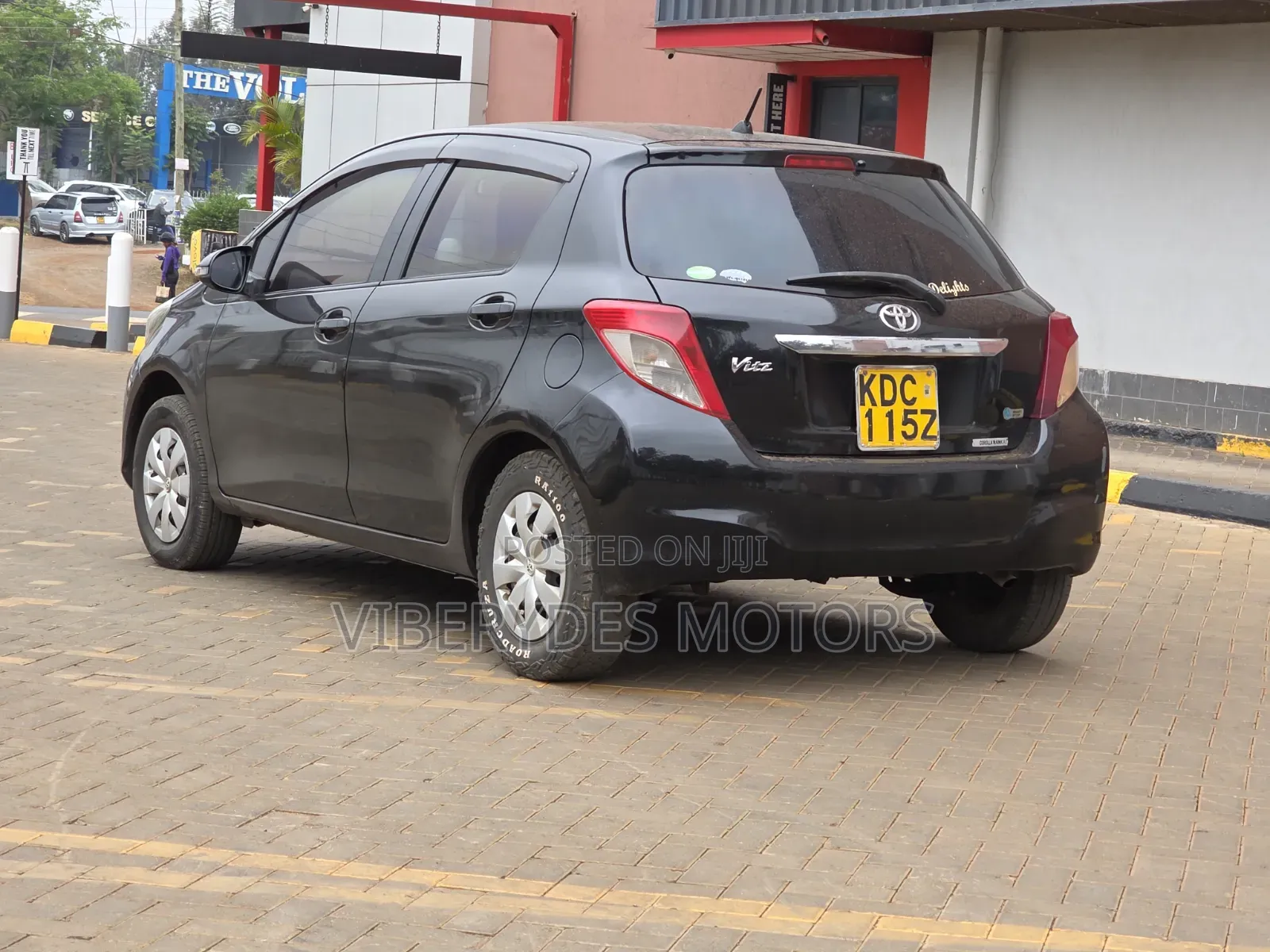 Toyota Vitz 2013 Black
