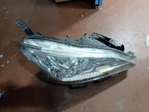 Sylphy B17 Xenon Headlight