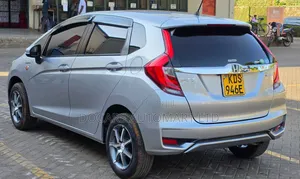 Honda Fit 2017 Silver