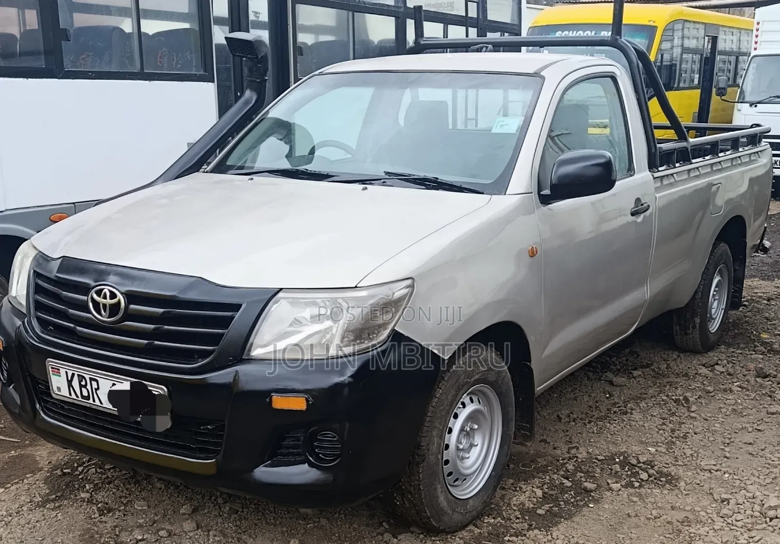 Toyota Hilux 2011 Silver