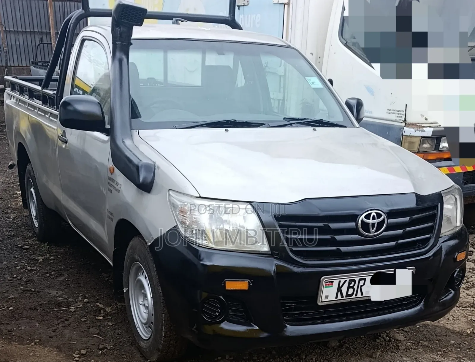 Toyota Hilux 2011 Silver