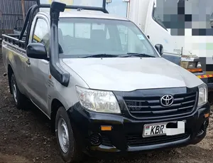 Toyota Hilux 2011 Silver