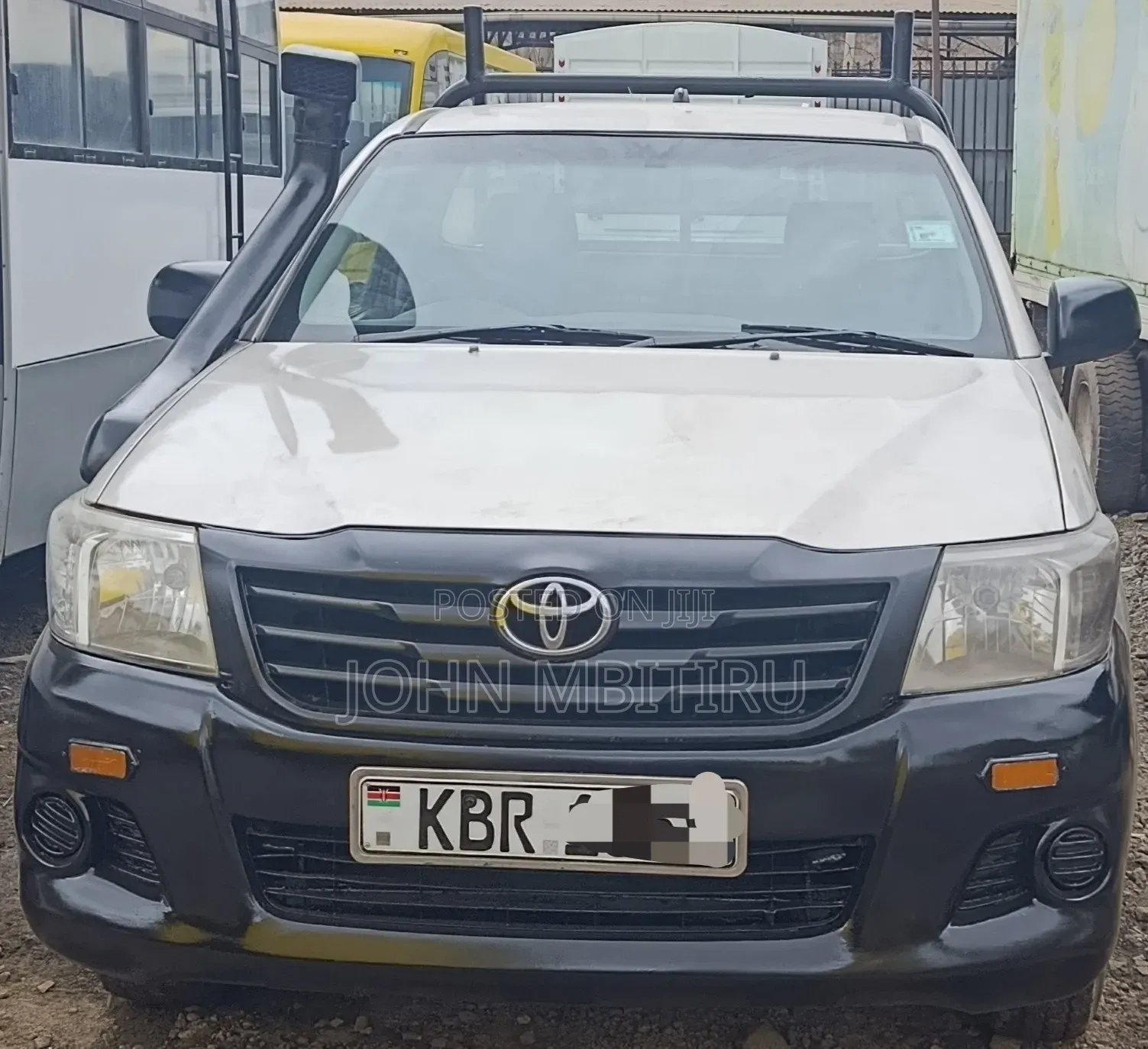 Toyota Hilux 2011 Silver