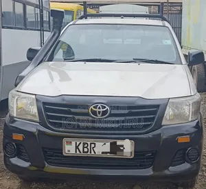 Toyota Hilux 2011 Silver