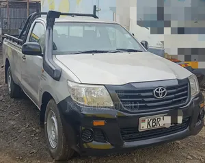 Toyota Hilux 2011 Silver