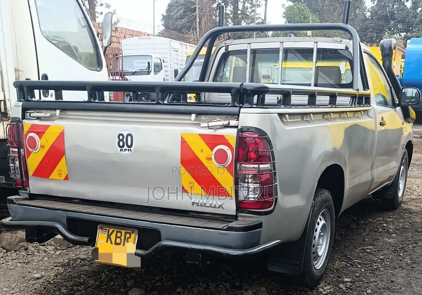 Toyota Hilux 2011 Silver