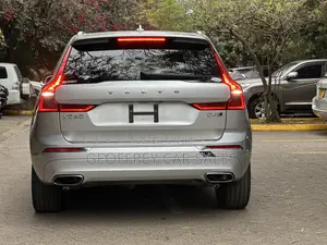 Volvo XC60 2020 Silver