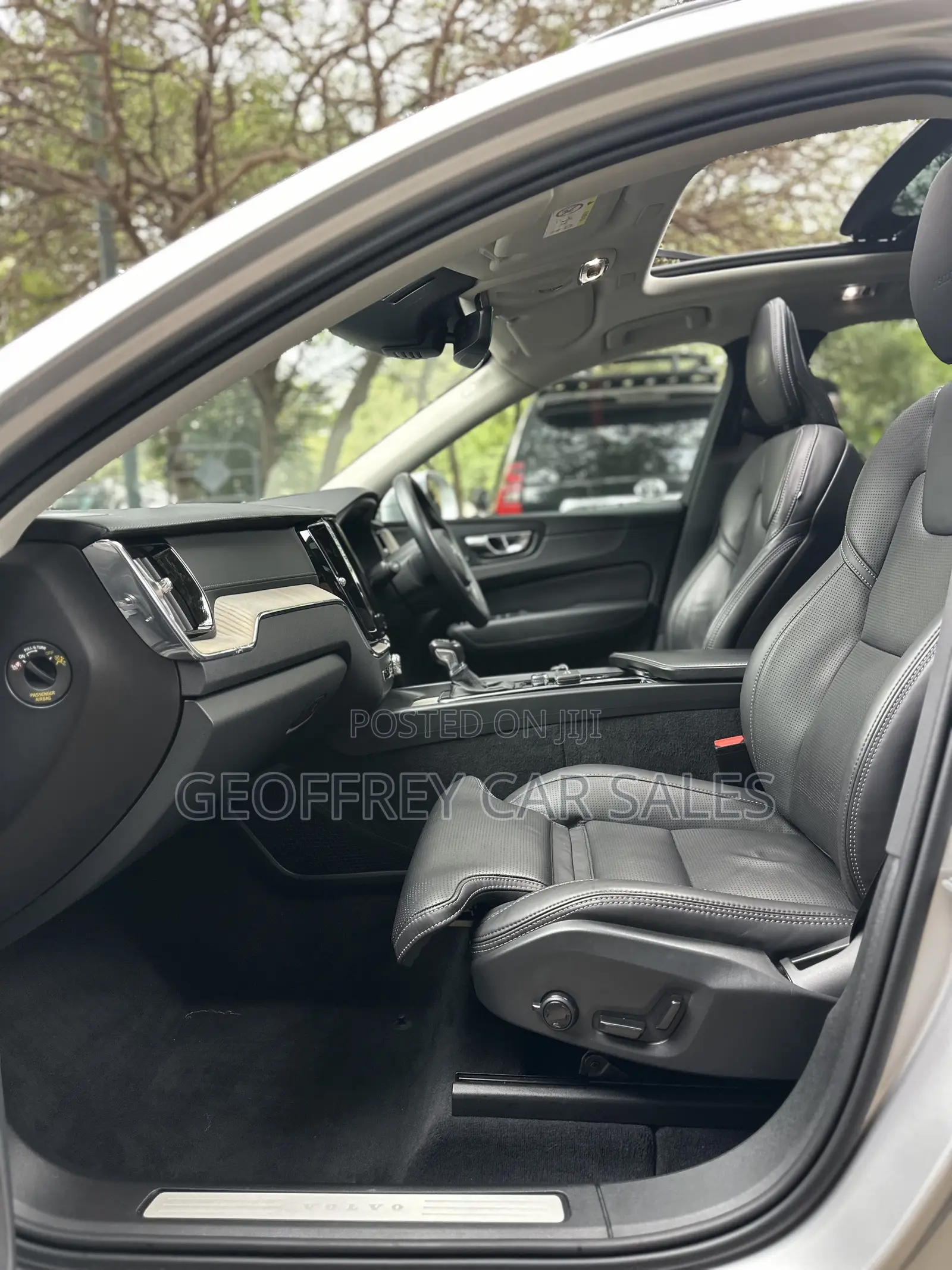 Volvo XC60 2020 Silver