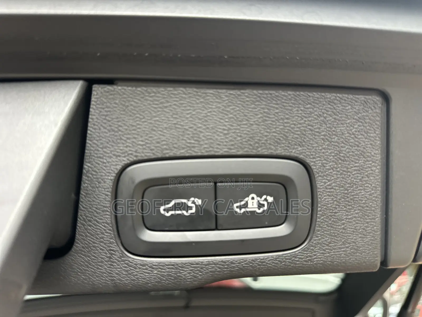 Volvo XC60 2020 Silver